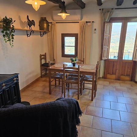 Casa Rural Griso Riba-roja d'Ebre المظهر الخارجي الصورة