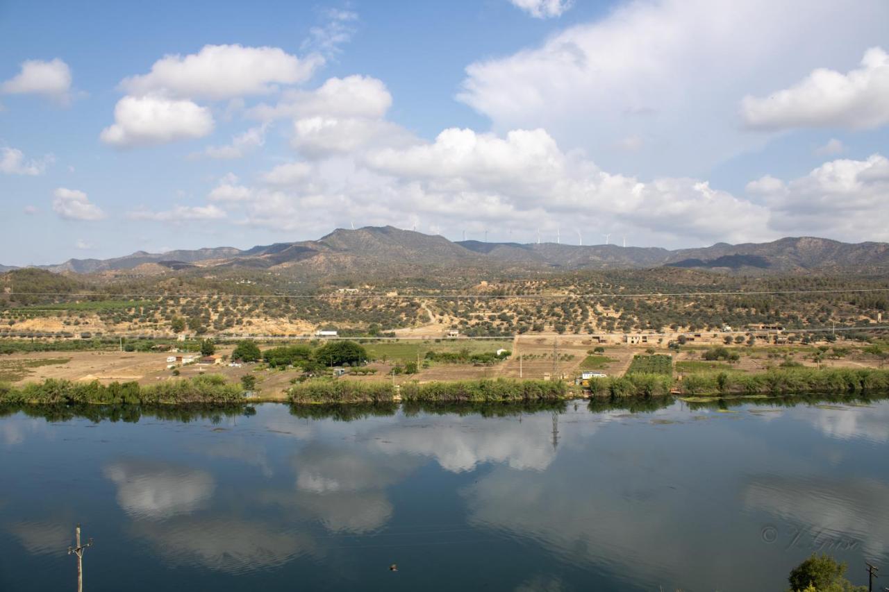 Casa Rural Griso Riba-roja d'Ebre المظهر الخارجي الصورة