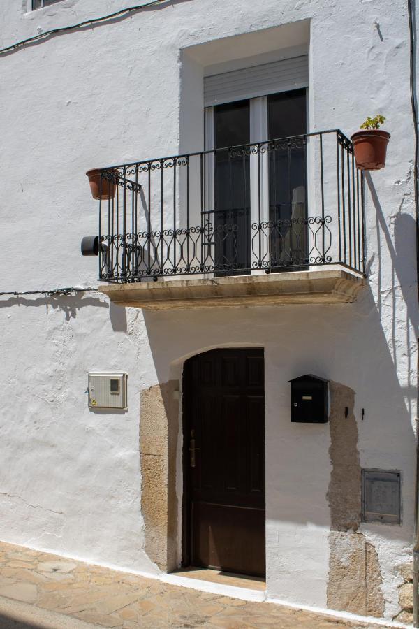 Casa Rural Griso Riba-roja d'Ebre المظهر الخارجي الصورة